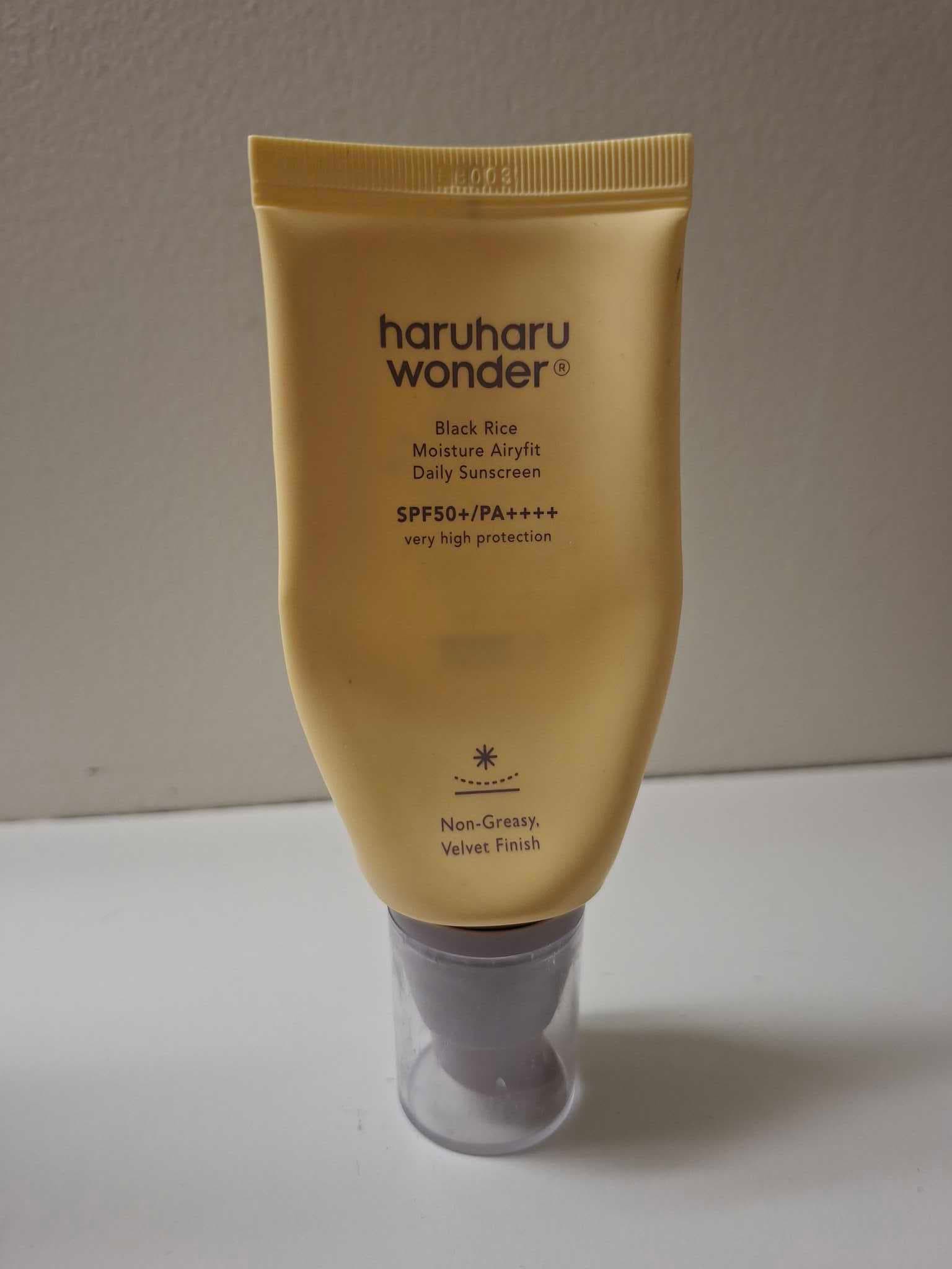 Black Rice Moisture Airyfit Daily Sunscreen SPF 50+/a