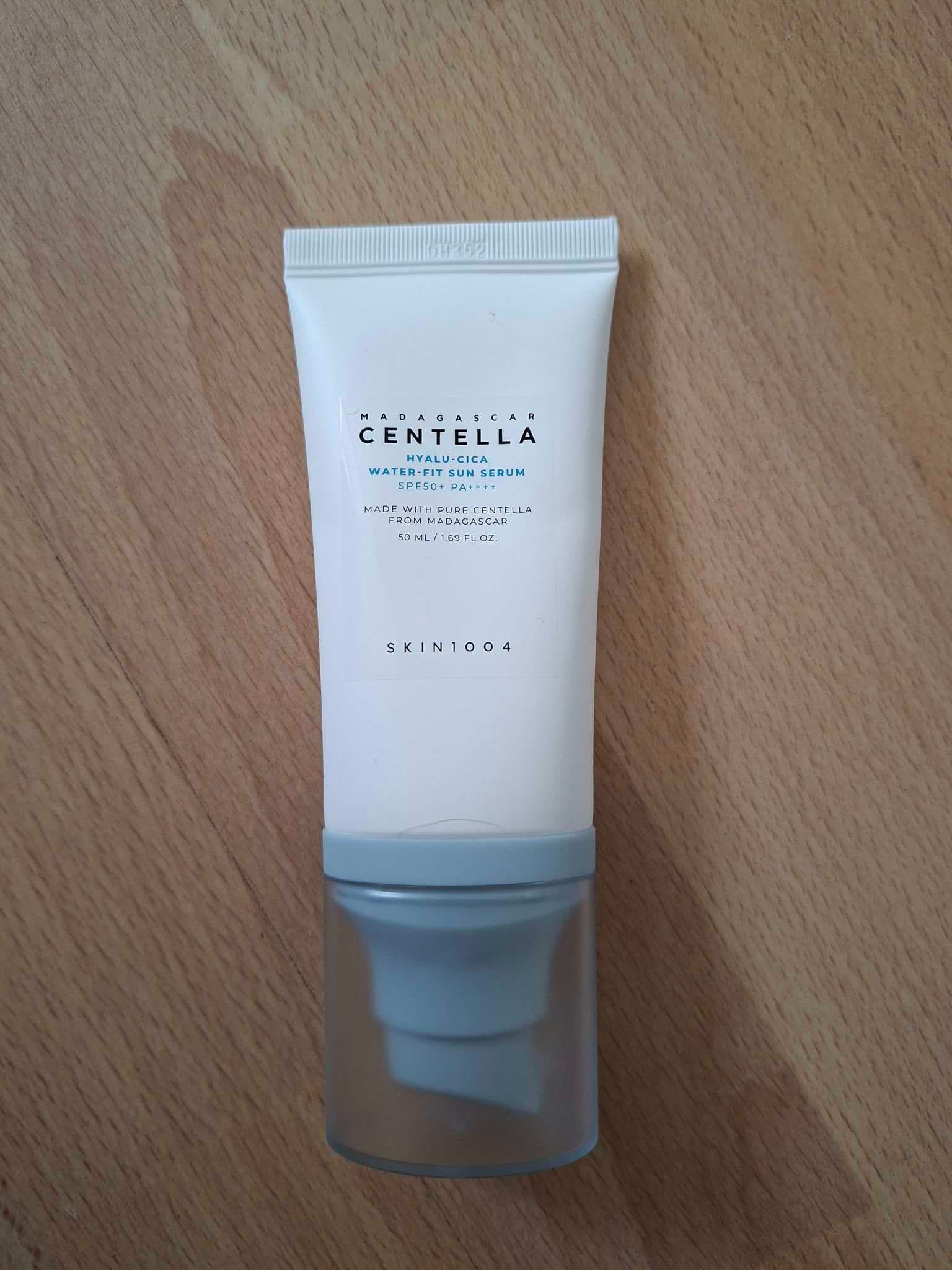 Hyalu-Cica Water-fit Sun Serum